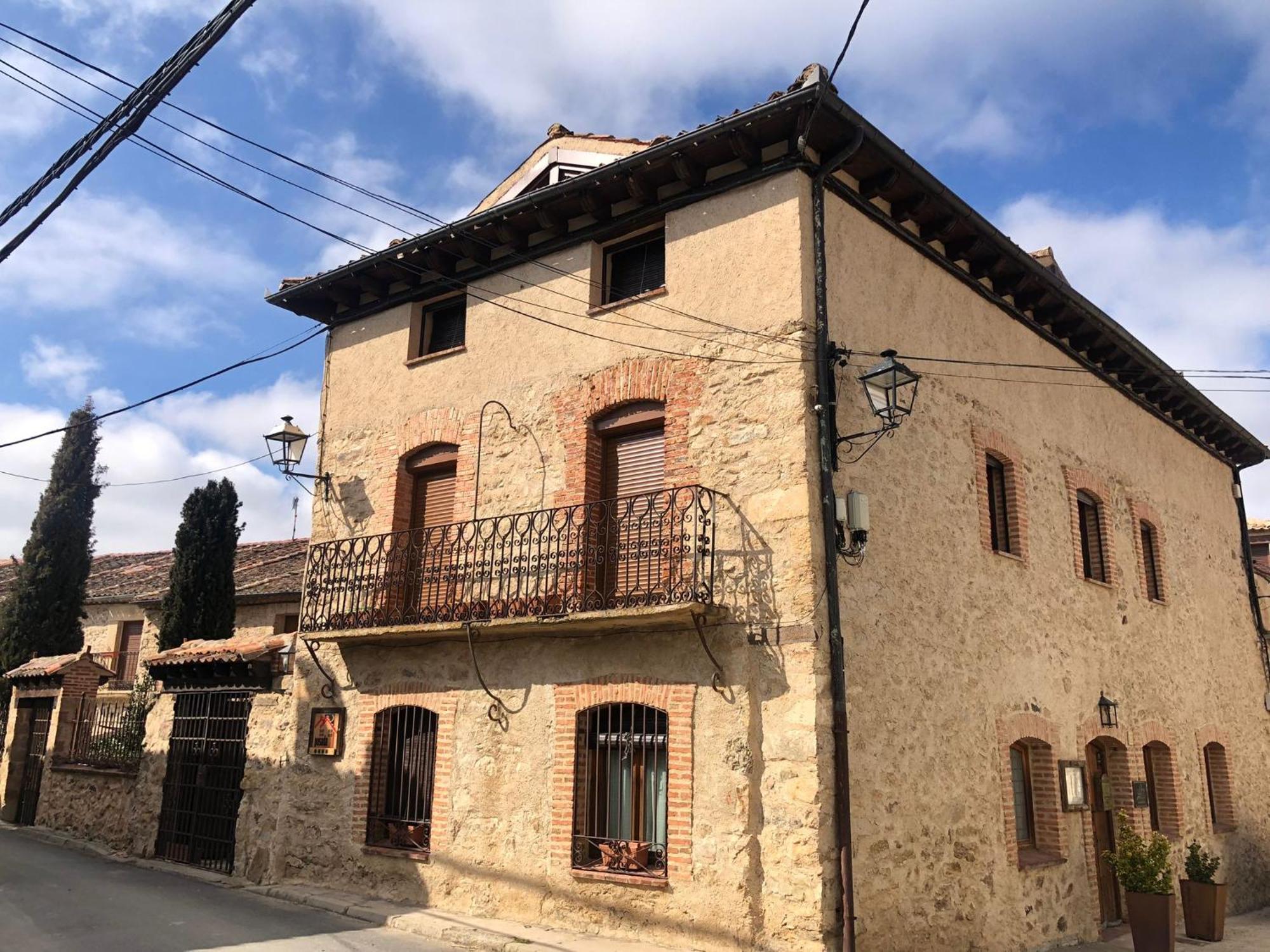 Posada Real Mingaseda Navafría Exterior foto